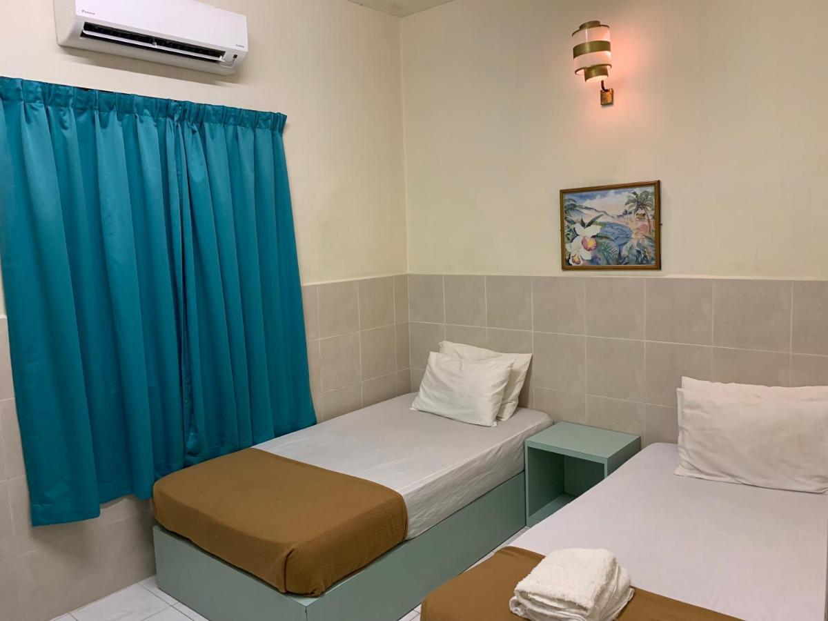 Fairway Hotel Malacca Екстер'єр фото